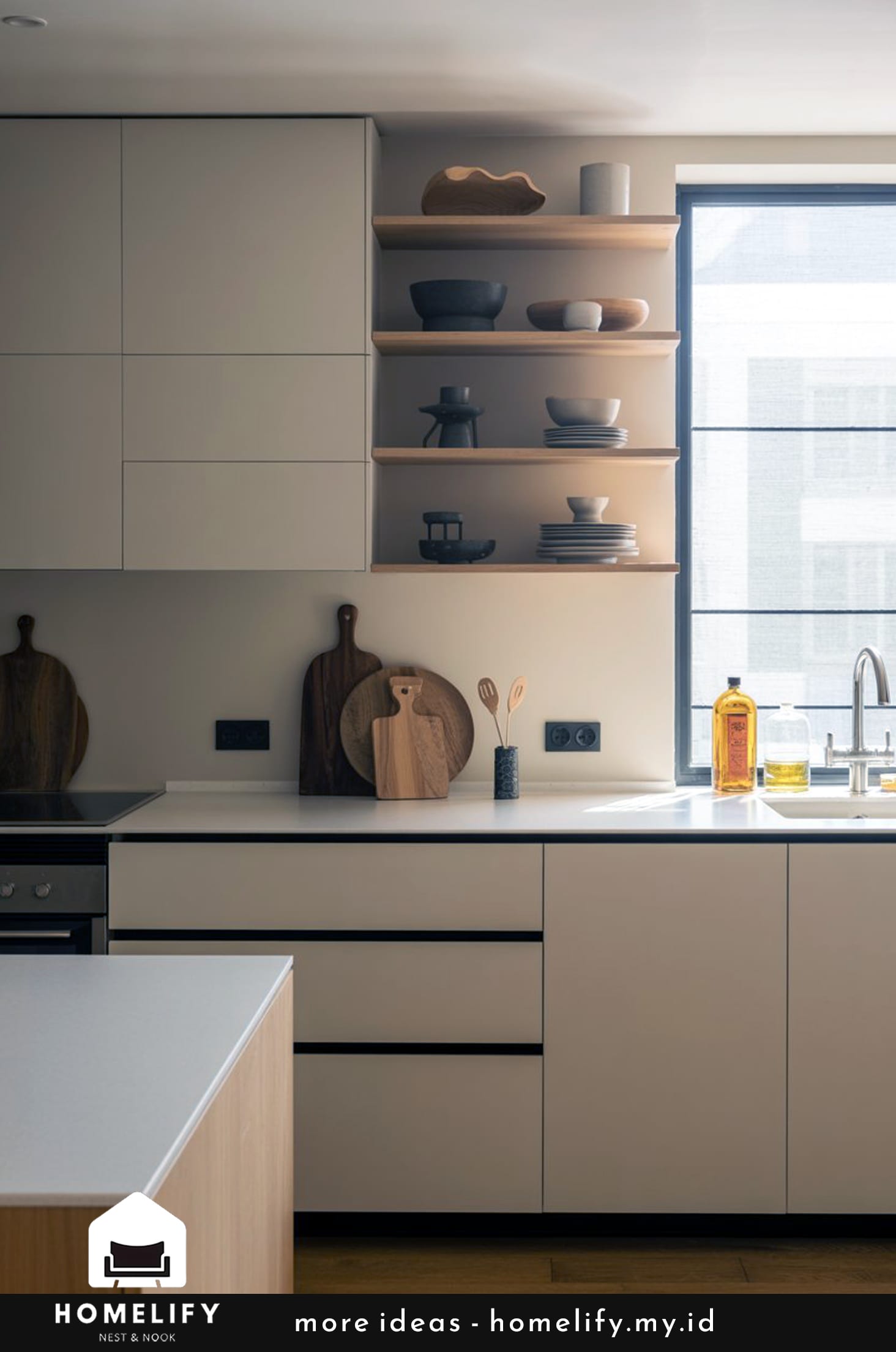 Minimalist kitchen design with thoughtful accessories
