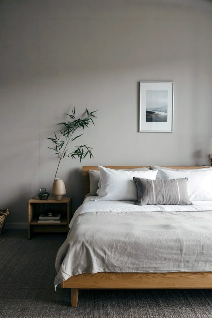 Japandi small bedroom harmony & balanced layout